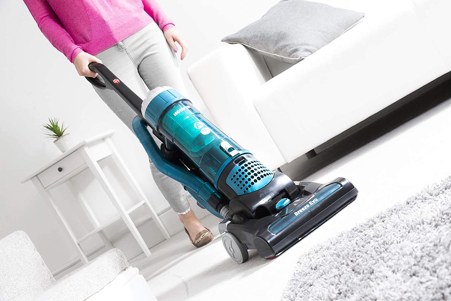 Hoover Breeze Evo TH31BO01 Bagless Upright Vacuum Cleaner A+ Black